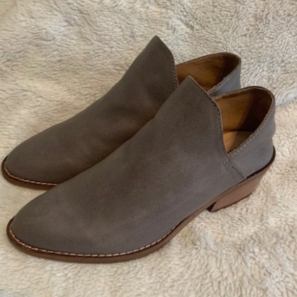 Lucky Brand Shoes - Gray Lucky Brand Booties Sz 7 M